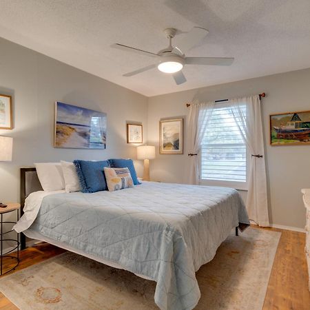 Waterfront Lake Travis Home With Pool Access! Point Venture Eksteriør billede