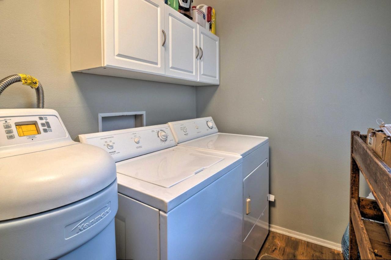 Waterfront Lake Travis Home With Pool Access! Point Venture Eksteriør billede